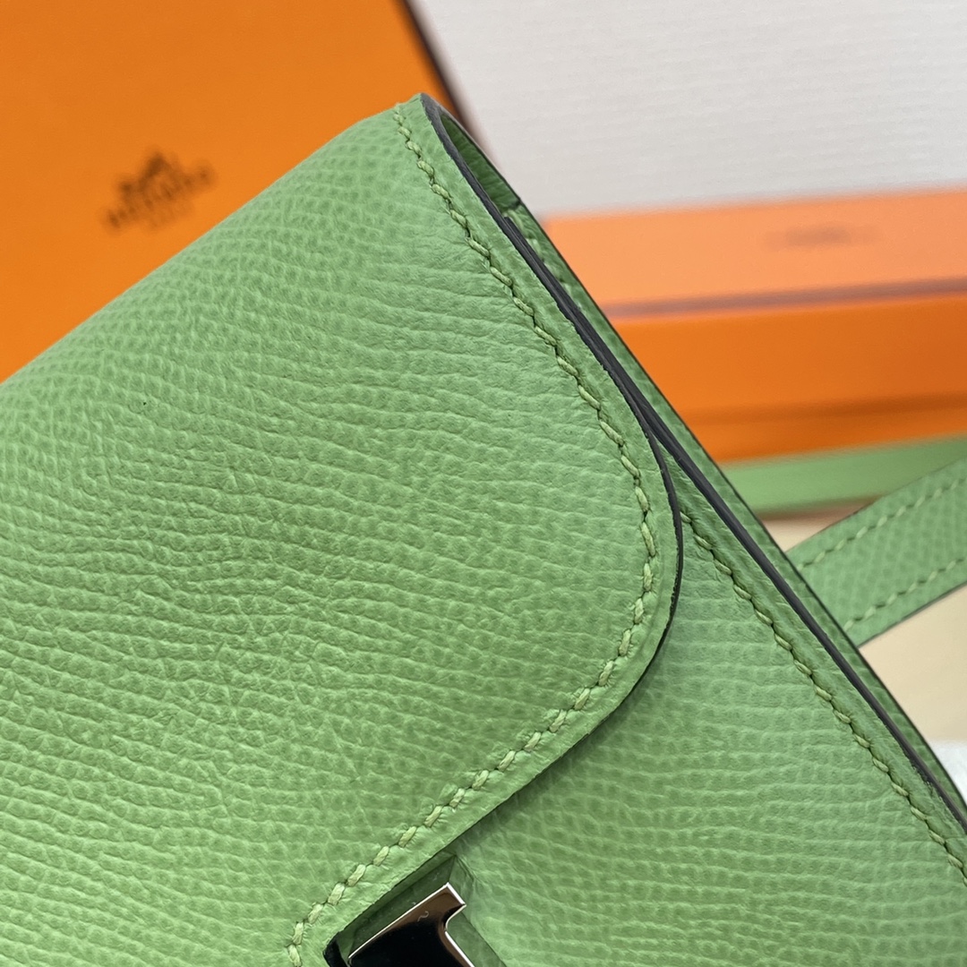 Hermes Constance Slim Wallet Belt Bag In Green Kiwi Epsom Leather